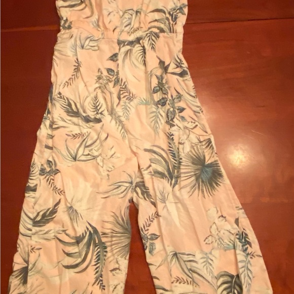 Girls spaghetti strapped romper, palm tree print - Picture 4 of 4